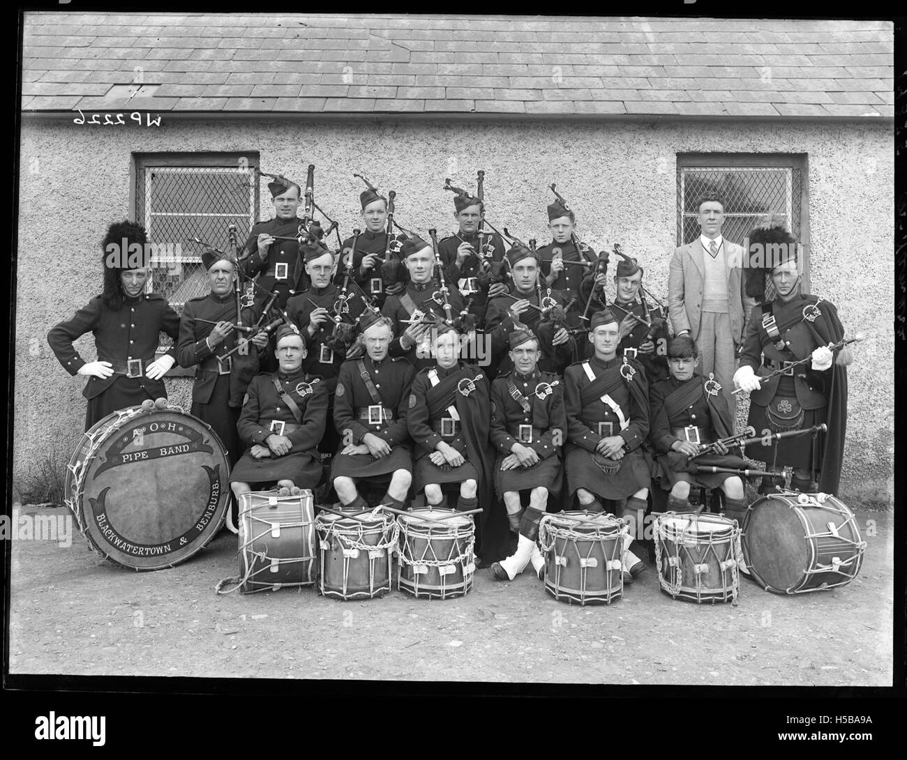 L'Ancient Order of Hibernians Pipe Band est un groupe associé à l'Ancient Order of Hibernians, une organisation irlando-américaine. Le groupe se produit lors de divers événements, célébrant souvent la culture, les traditions et le patrimoine irlandais à travers de la musique et des défilés. Banque D'Images