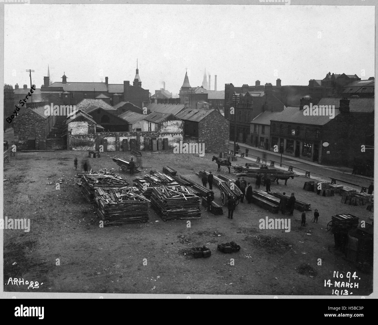 Cette image représente la clairière de Gardiner Street à Dublin, en Irlande, y compris des zones comme Millfield et Tate's court. Le défrichement de ces zones faisait partie du développement urbain de la ville. Banque D'Images