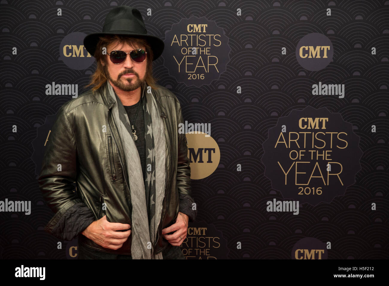 Nashville, USA. 19 Oct, 2016. Billy Ray Cyrus arrive à la CMT Artistes de l'année Tapis Rouge : Le crédit d'accès Photo/Alamy Live News Banque D'Images