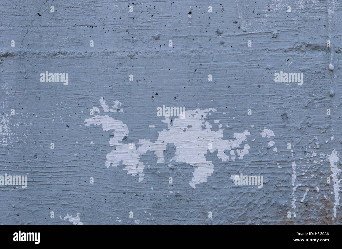 Image d'un mur en béton dans des tons de gris, adapté pour une utilisation comme arrière-plan ou la texture. Banque D'Images