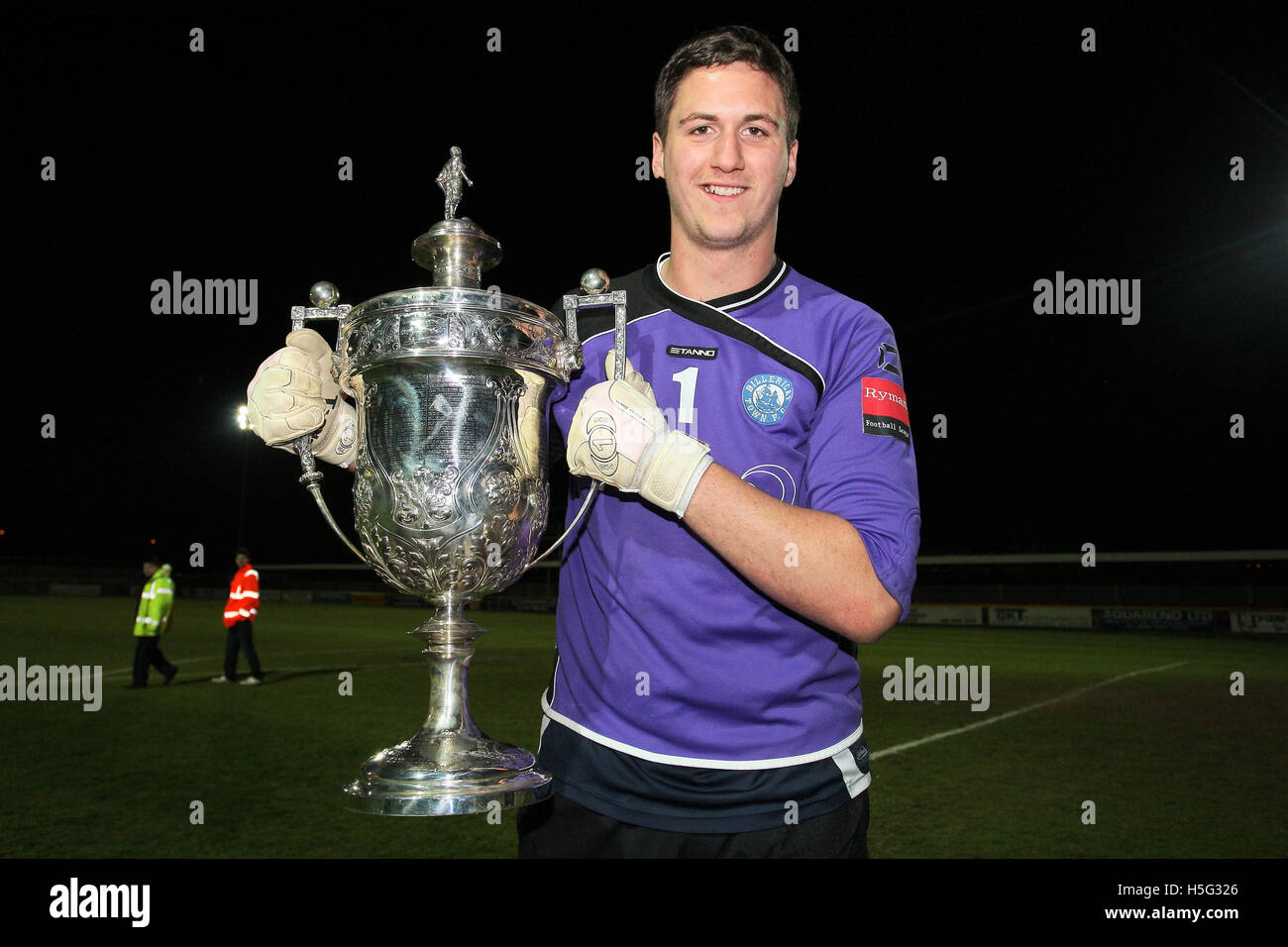 billericay-town-c-l-brer-leur-essex-senior-cup-victory-brentwood