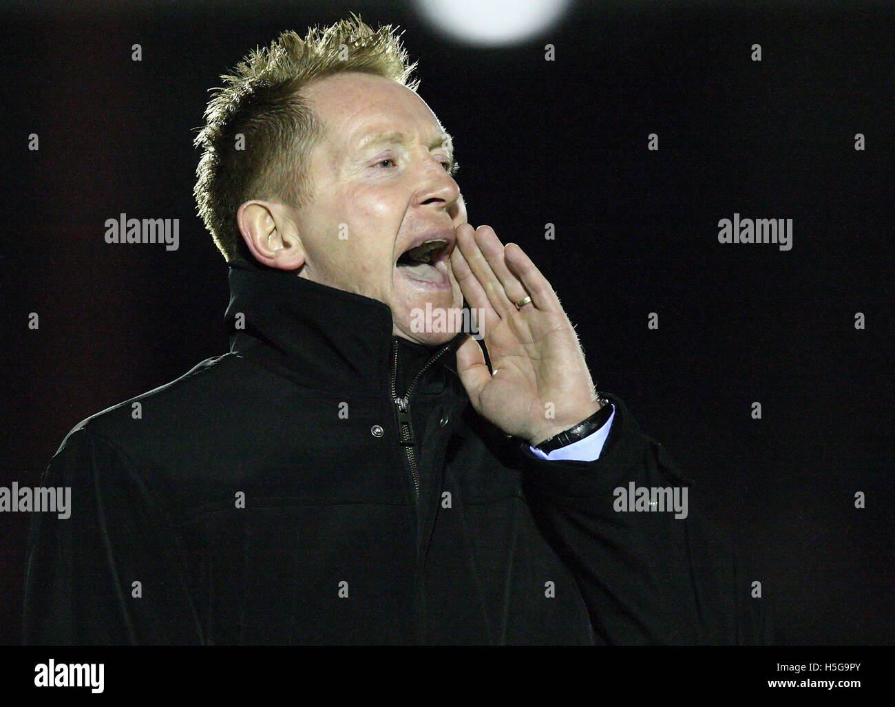 Gestionnaire de Gary Waddock Aldershot - Ville Aldershot vs Grays Athletic - Blue Square Premier League au terrain de jeux - 23/11/07 Banque D'Images