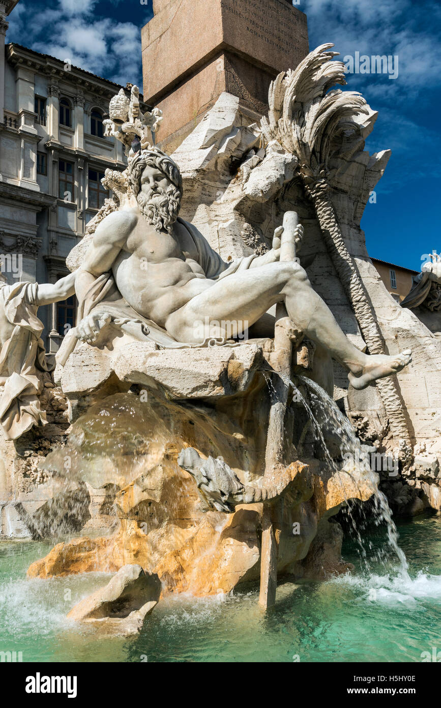 Fontaine des Quatre Fleuves, la Piazza Navona, Rome, Latium, Italie Banque D'Images