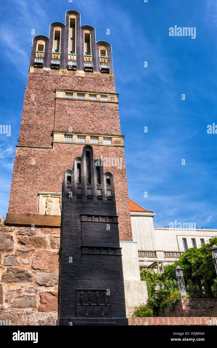 Allemagne Darmstadt Mathildenhohe Mariage Hochzeitsturm Tour tour de cinq doigts. Batiment de style Jugendstil allemand modele braille Photo Stock Alamy