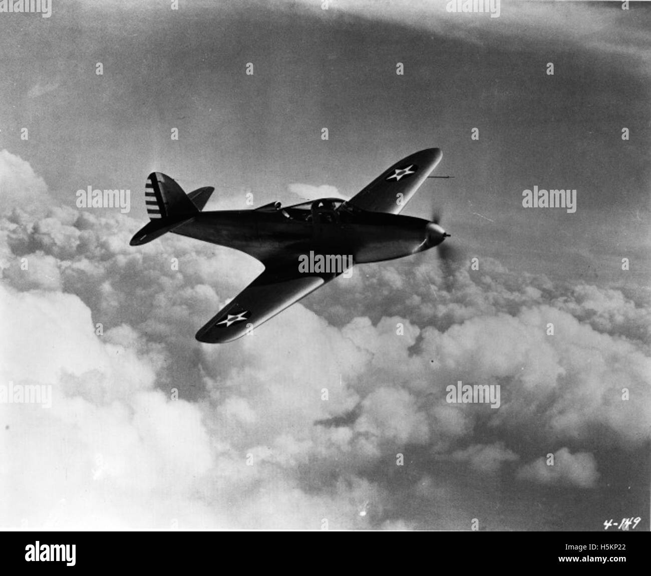 Une photographie de la collection Ray Wagner, représentant un avion ou ...