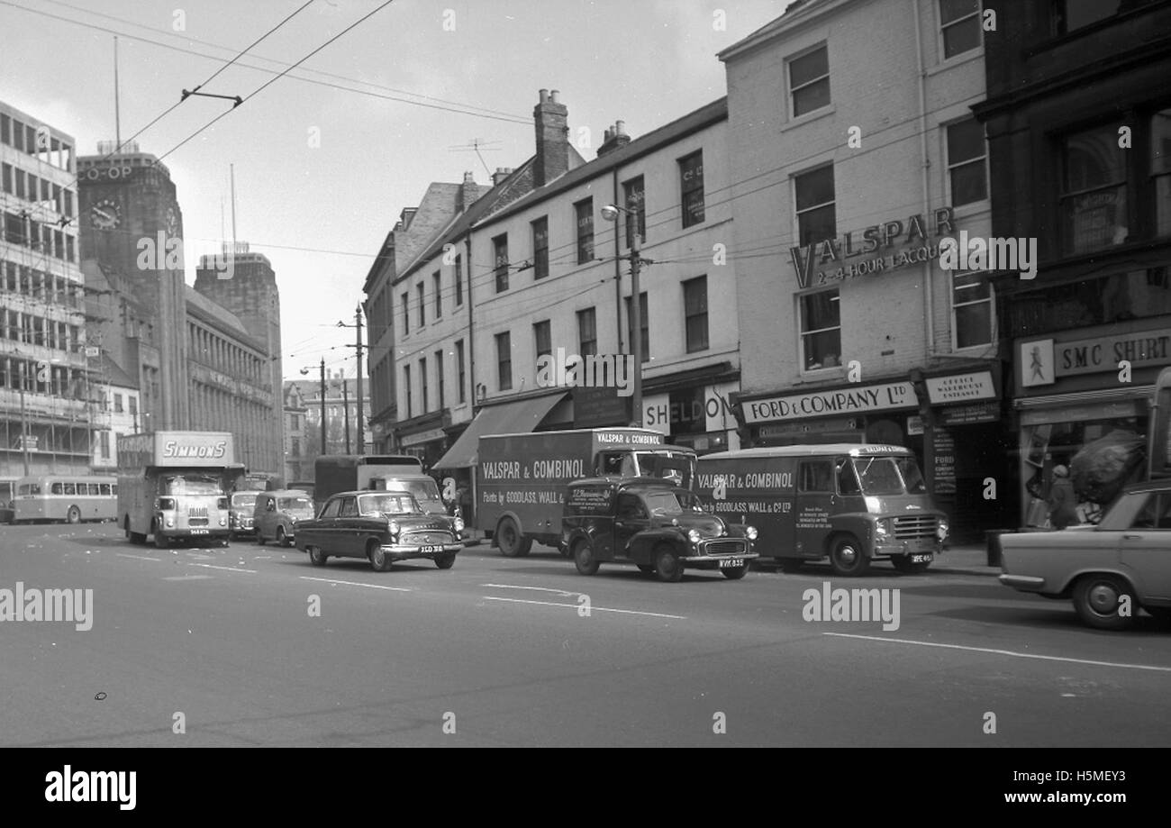 Trafic sur Newgate Street, Newcastle upon Tyne, 1961 Banque D'Images