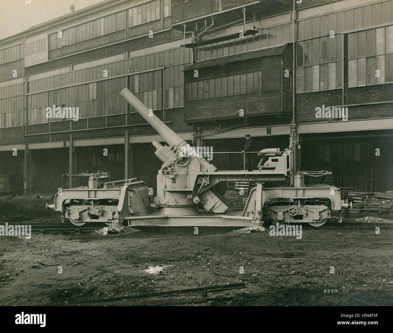 Pistolet sur chariot ferroviaire support au Elswick fonctionne Banque D'Images