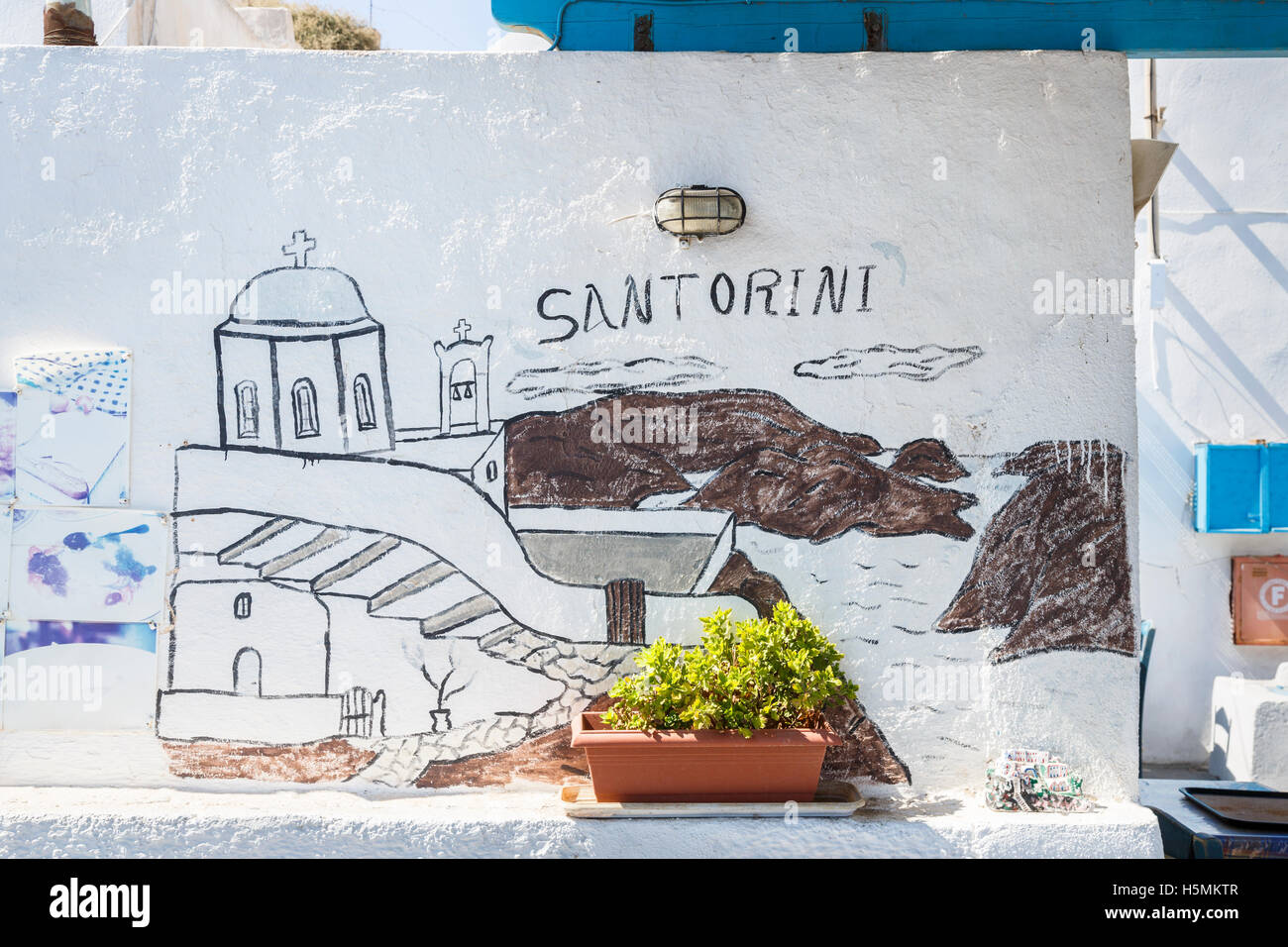 Santorini murale dans une taverne grecque dans le village de Manolas sur l'île de Thirassia, Santorin Banque D'Images