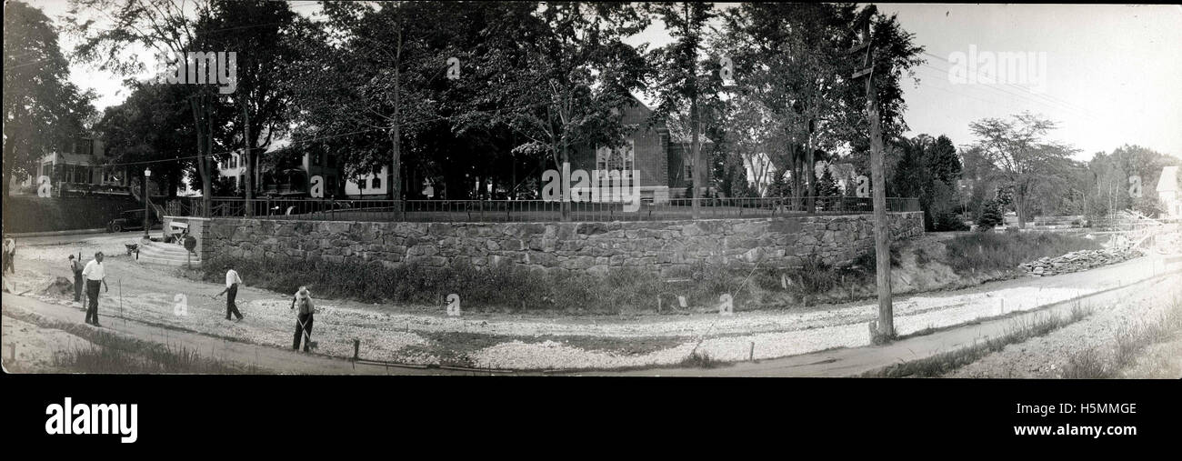 Carte postale panoramique photo réel de la construction de l'Avenue de l'Atlantique vers 1930. Photographe est inconnue mais pourrait avoir été H.J. Potter, de Camden. Banque D'Images