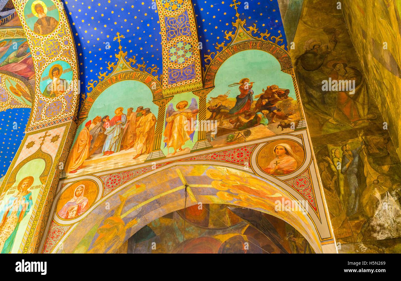 Les fresques sur les murs et au plafond de Cathédrale Sioni de Dormition, Tbilissi. Banque D'Images
