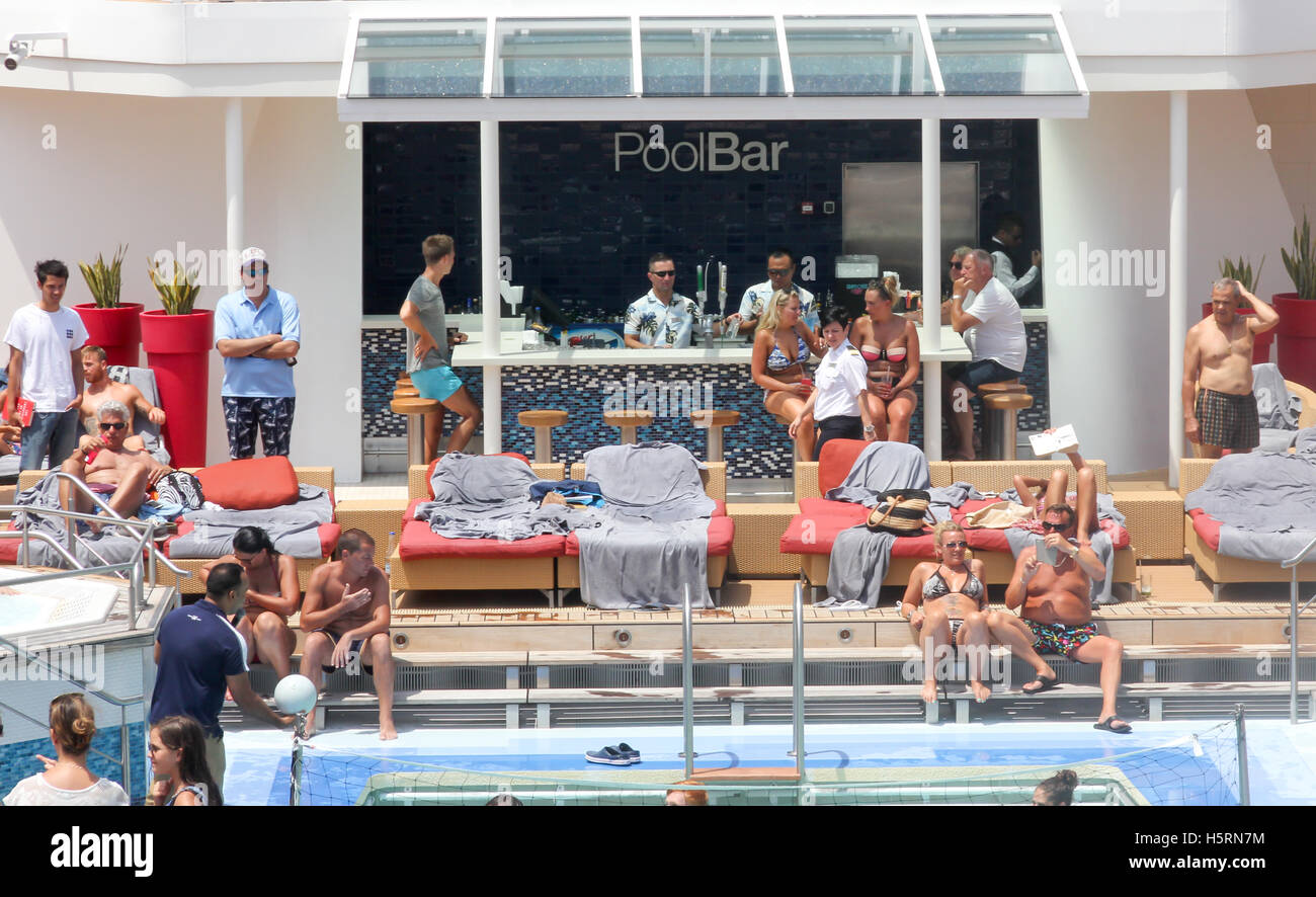 Pool bar bateau de croisière Banque D'Images