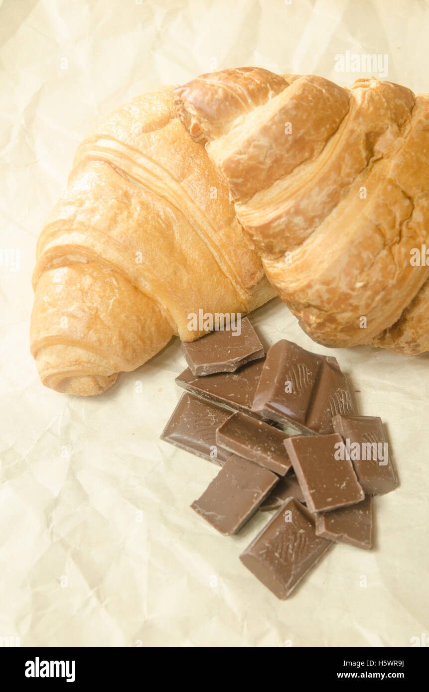 600x600 avec deux croissants au chocolat Banque D'Images