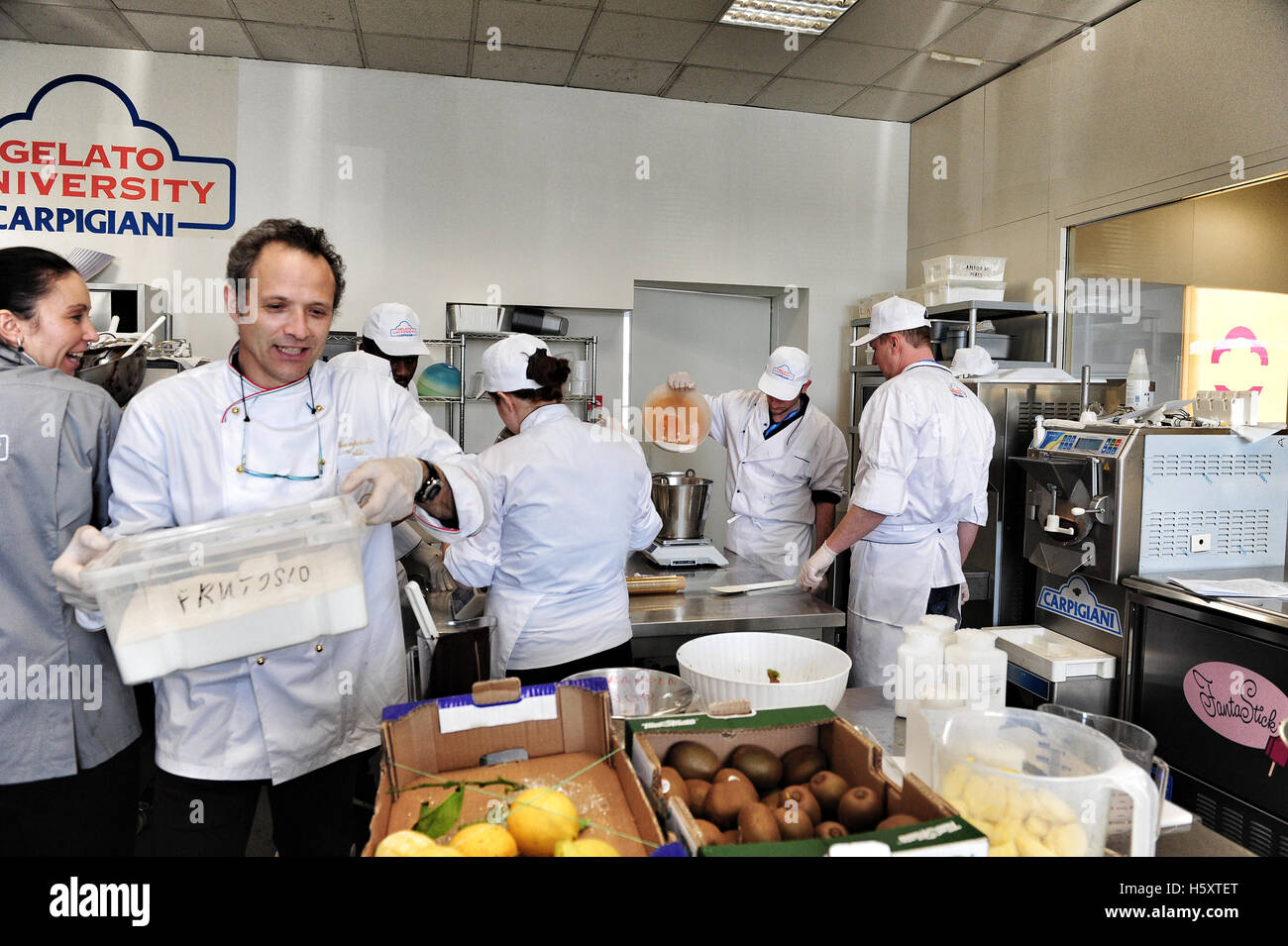 L'animation de cours pratique à l'Université à Anzola Gelato Carpigiani nell'Emilia, près de Bologne, Italie Banque D'Images