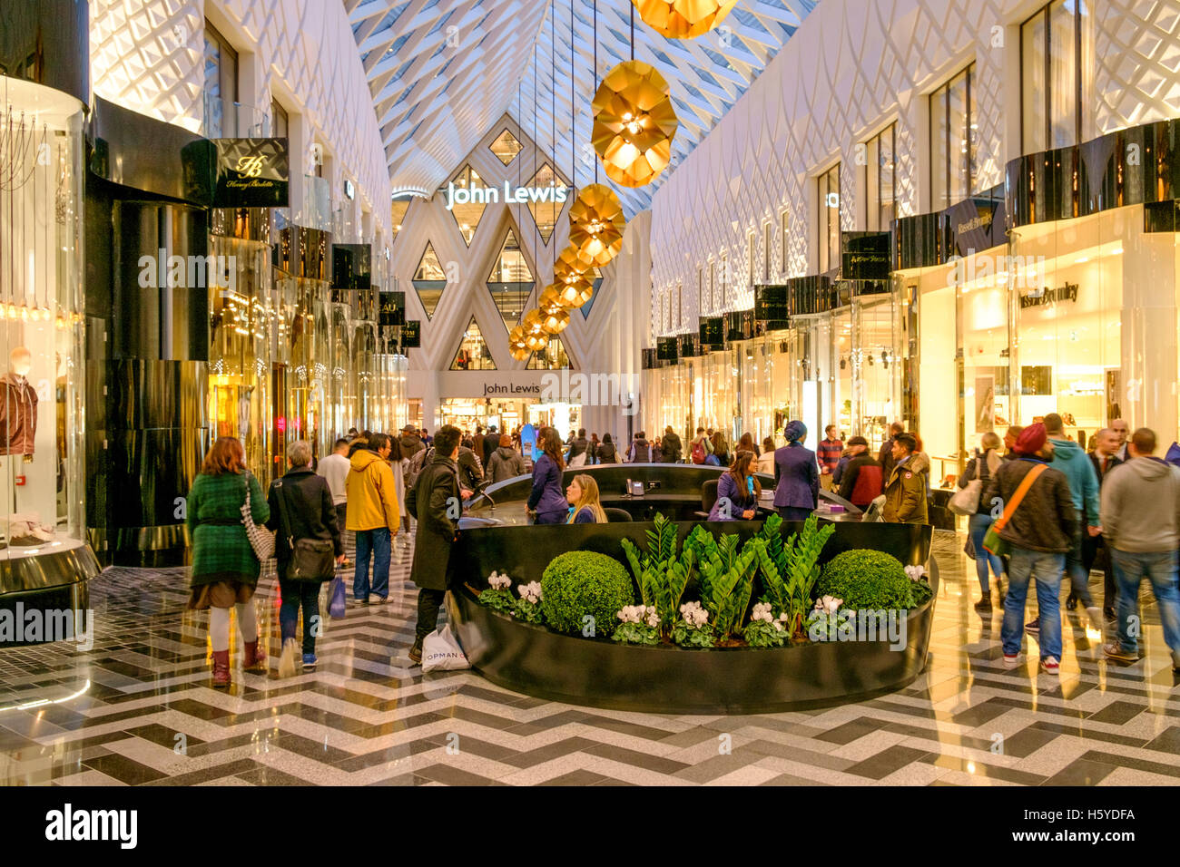 Leeds, West Yorkshire, RoyaumeUni. 21 octobre 2016. Victoria Gate, Leeds' nouveau centre