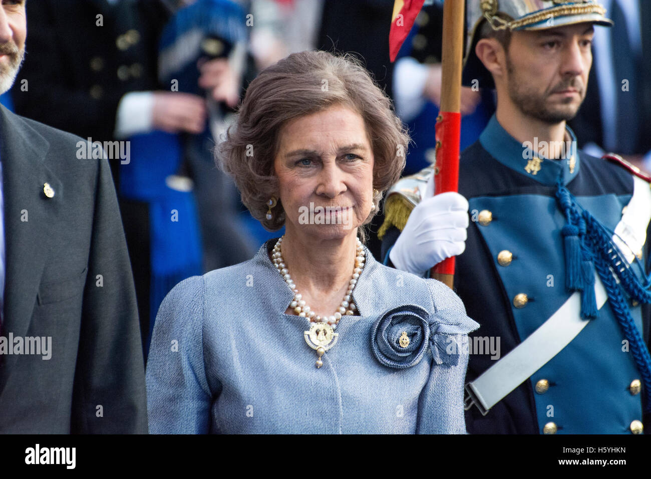 Oviedo, Espagne. Octobre 21, 2016. Mère la Reine Sofia au cours de l'ouverture de la cérémonie de la Princesse des Asturies Awards au théâtre Campoamor, 21 octobre 2016 à Aviles, Espagne. Crédit : David Gato/Alamy Live News Banque D'Images