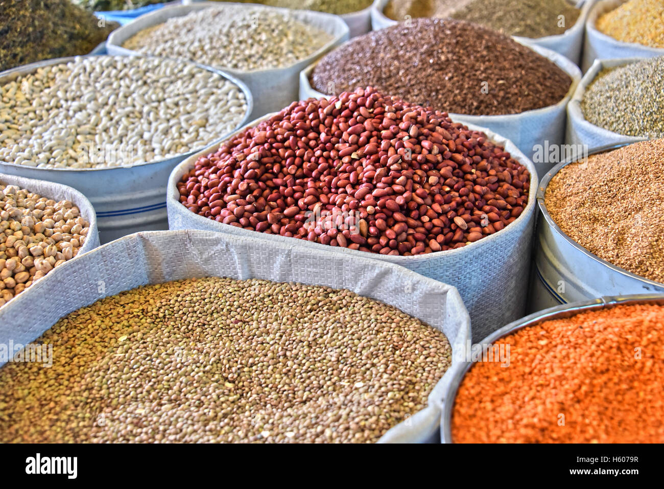 Produits alimentaires séché sur le marché d'Arab Street, WC séparés. Banque D'Images