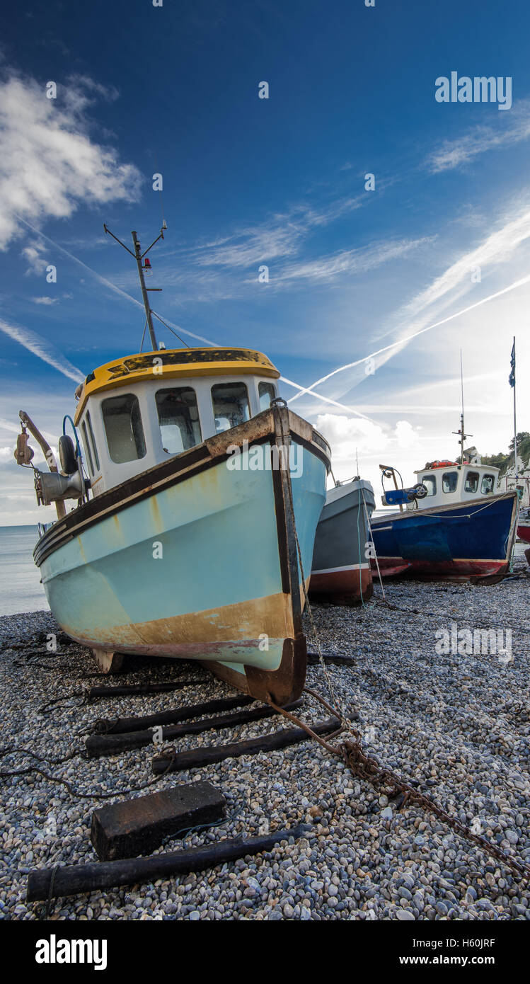 Pêcheur traditionnel boat on beach in beer, Devon, UK. De l'héritage britannique. Banque D'Images