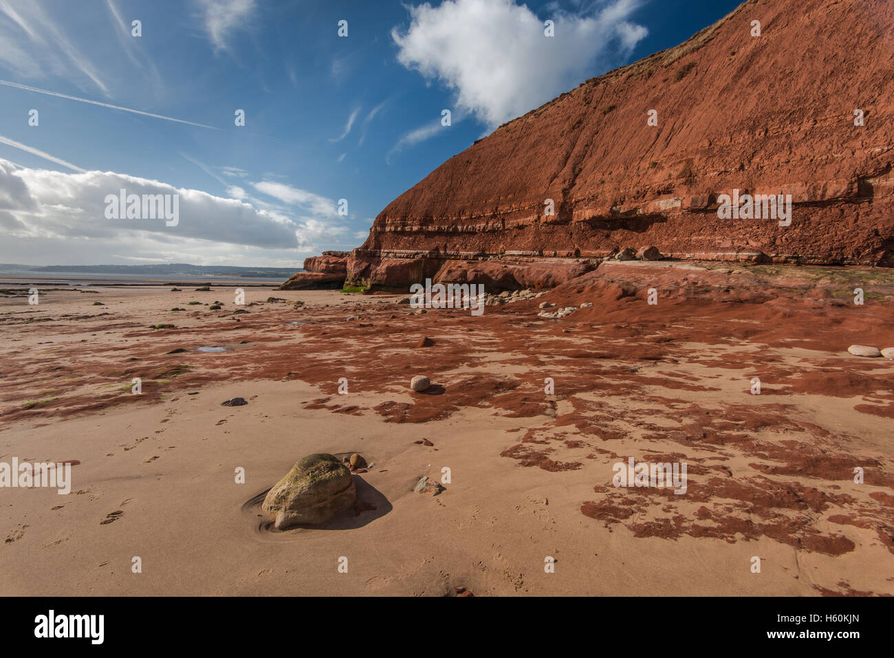 Belle mais spectaculaire falaise de la Côte Jurassique, site du patrimoine mondial en Angleterre, Devon, UK Banque D'Images
