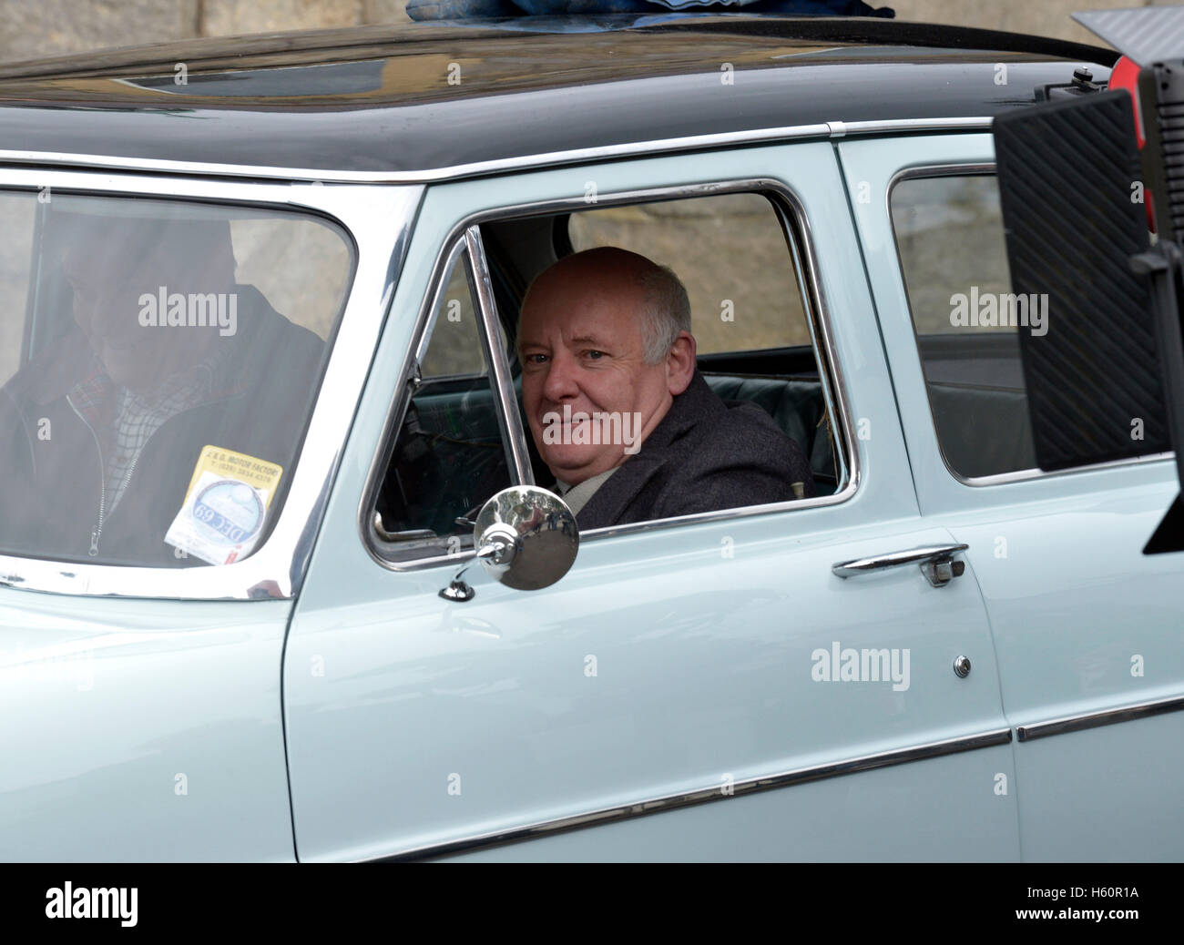 Acteur irlandais Gerard McSorley sur le plateau, à Londonderry, du Tom Collins film la pénitence. Banque D'Images