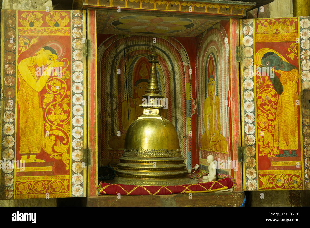 L'antiquité à Gadaladeniya Temple, Kandy, Sri Lanka Banque D'Images