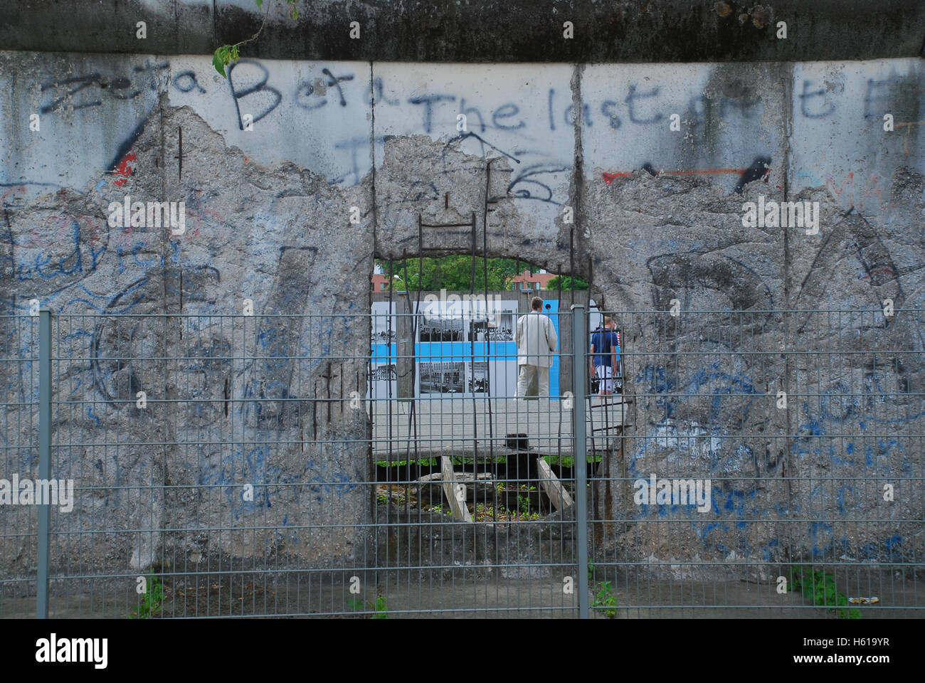 Topographie de la terreur de l'exposition au reste du mur de Berlin Berlin Allemagne Rue Niederkirchner Banque D'Images