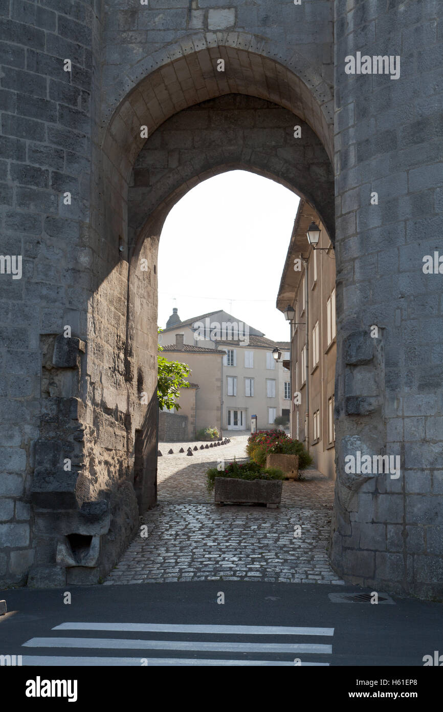 Porte Saint-Jacques, Cognac, Charente, France. Banque D'Images