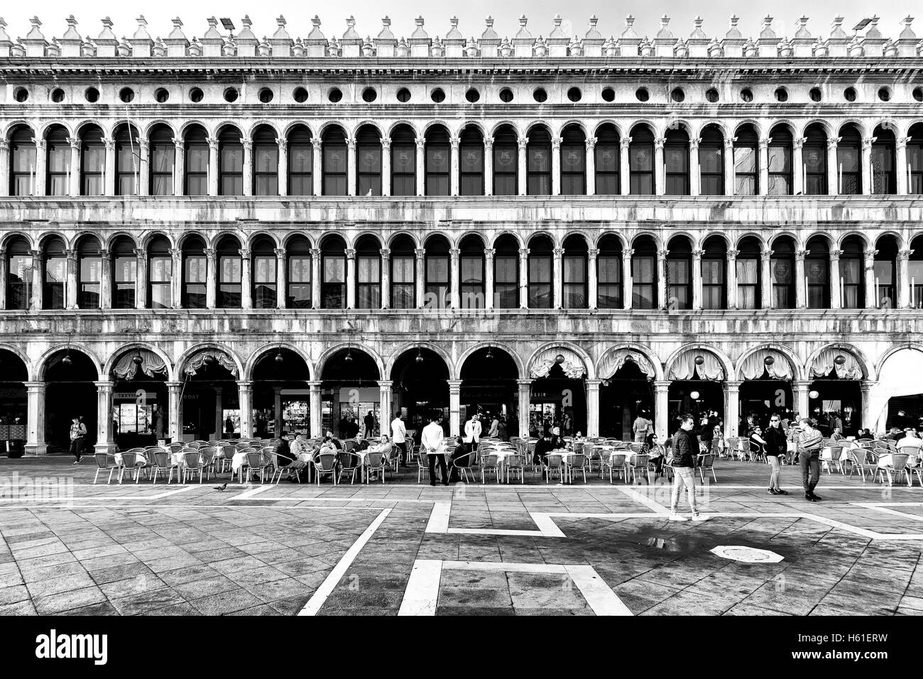 Venise, Italie - le 16 octobre 2016:Les touristes sur la Piazza San Marco à Venise, la célèbre ville romantique Italienne Banque D'Images