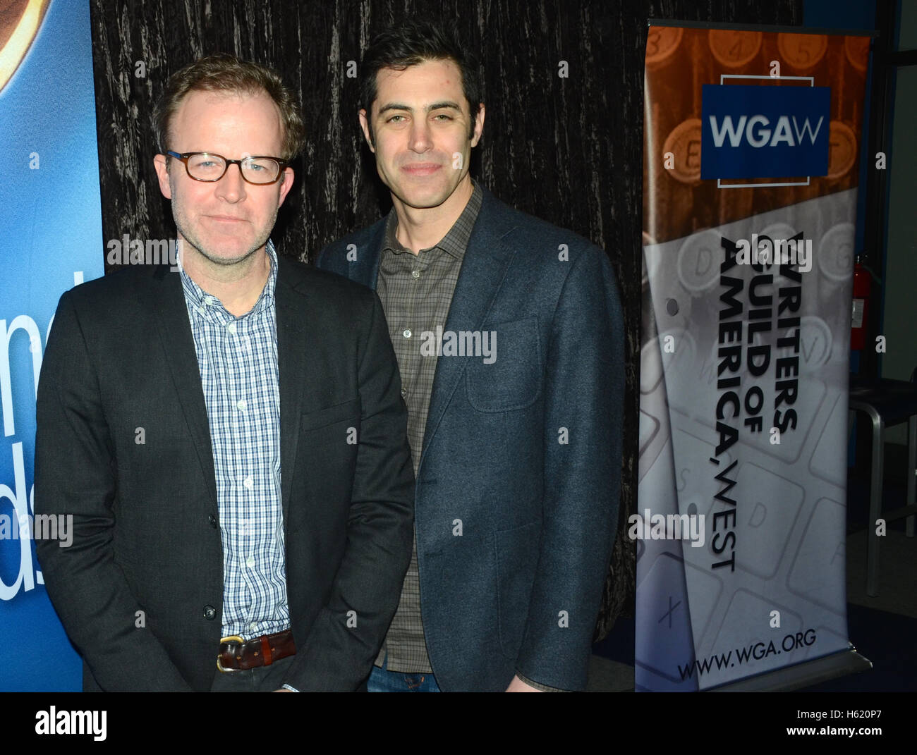 Tom McCarthy et Josh Singer au 2016 Writers Guild of America West au-delà des mots nommés Les scénaristes panneau spécial événement au Théâtre WGA à Beverly Hills le 15 février 4. 2016 Banque D'Images