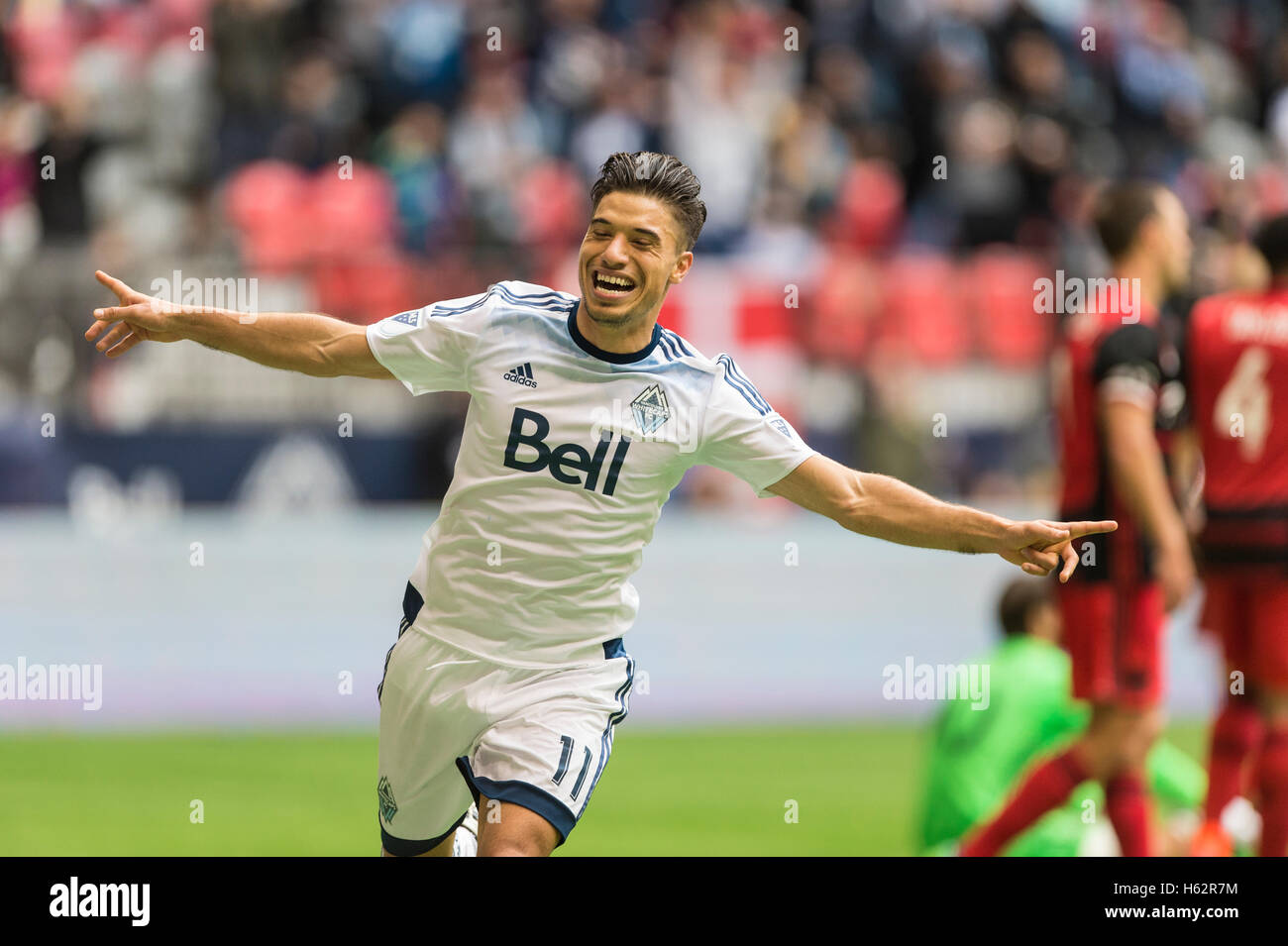 Vancouver, Canada. 23 octobre, 2016. Nicolas Mezquida (11) des Whitecaps de Vancouver pour célébrer son but. Portland vs Vancouver, BC Place Stadium. Score final 4-1 victoires de Vancouver. © Gerry Rousseau Banque D'Images