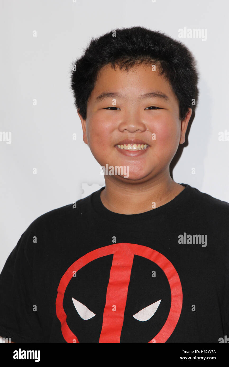 Culver City, CA. 23 Oct, 2016. Yang Hudson assiste à la Elizabeth Glaser Pediatric AIDS Foundation's 27th annual A Time for Heroes festival familial à Smashbox Studios le 23 octobre 2016 à Culver City, Californie. ( Crédit : Parisa Afsahi/Media Punch)./Alamy Live News Banque D'Images