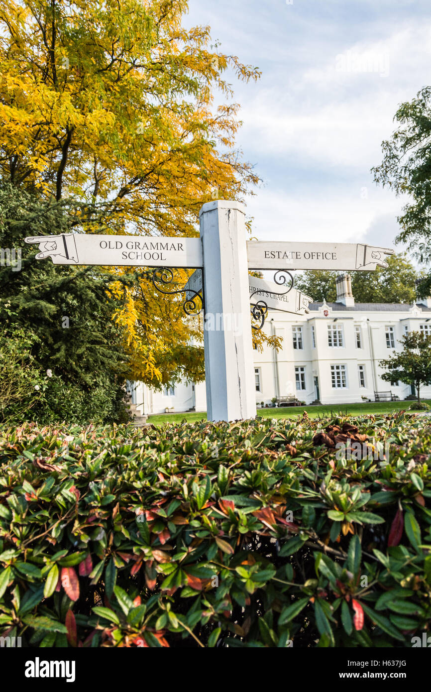 Fabricants traditionnels signes en 76200 Village, 76200, Southwark, London, England, UK Banque D'Images