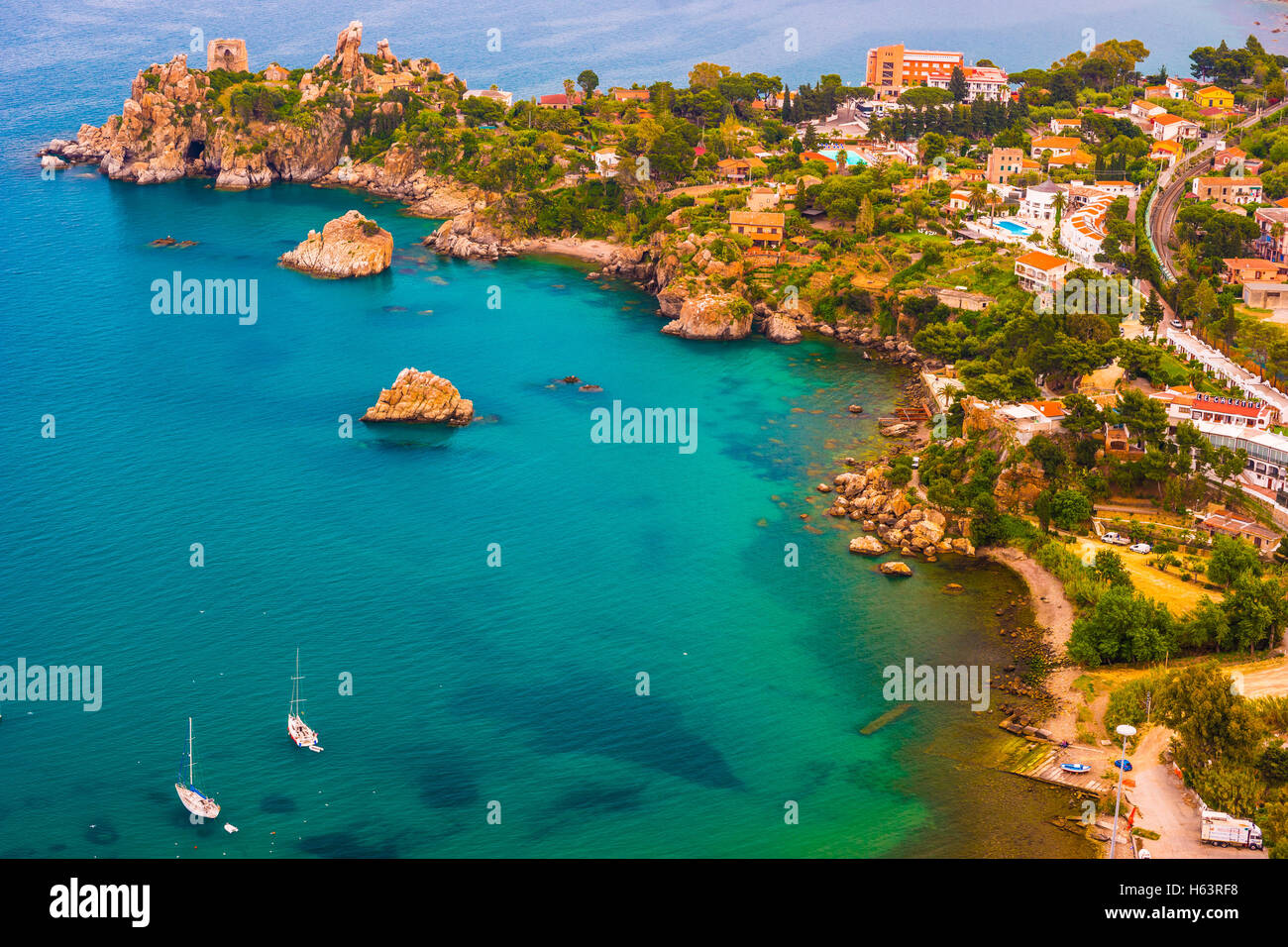 Areal view de Cefalu, Italie. Banque D'Images