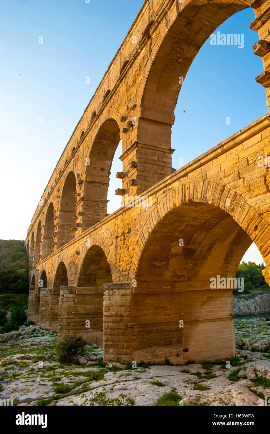 Pont du Gard est l'un des monuments français les plus populaires. Banque D'Images