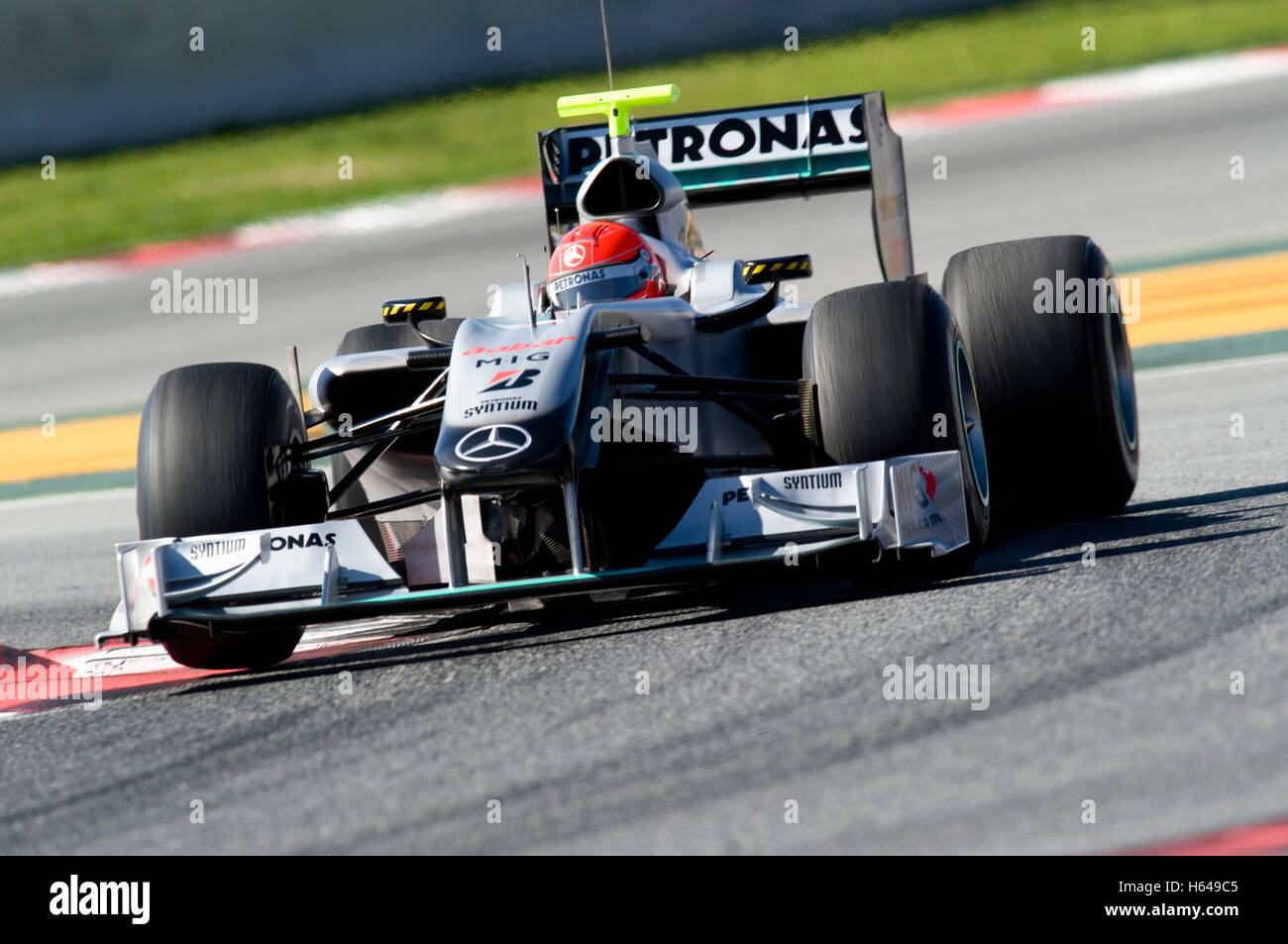 Motorsports, Michael Schumacher, GER, dans la Mercedes MGP W01, voiture de course de Formule 1 à l'essai au circuit de Catalogne Banque D'Images