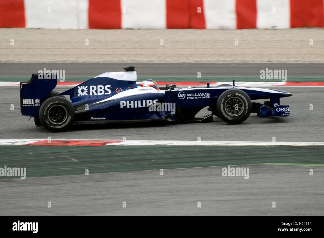 Motorsports, Rubens Barrichello, au Brésil, dans la Williams FW31, voiture de course de Formule 1 à l'essai au circuit de Catalogne Banque D'Images