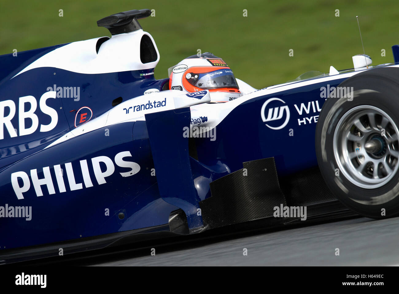 Motorsports, Rubens Barrichello, au Brésil, dans la Williams FW31, voiture de course de Formule 1 à l'essai au circuit de Catalogne Banque D'Images