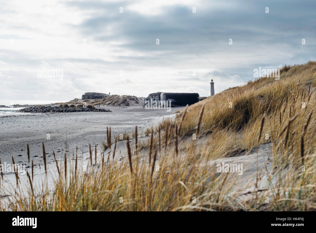 Le Danemark, Skagen, bunker et phare de la plage Banque D'Images