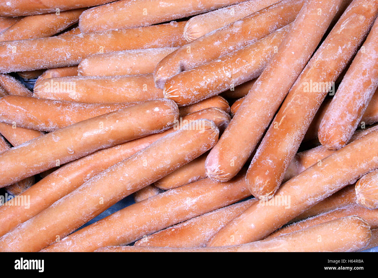 Saucisses crues congelées Photo Stock - Alamy