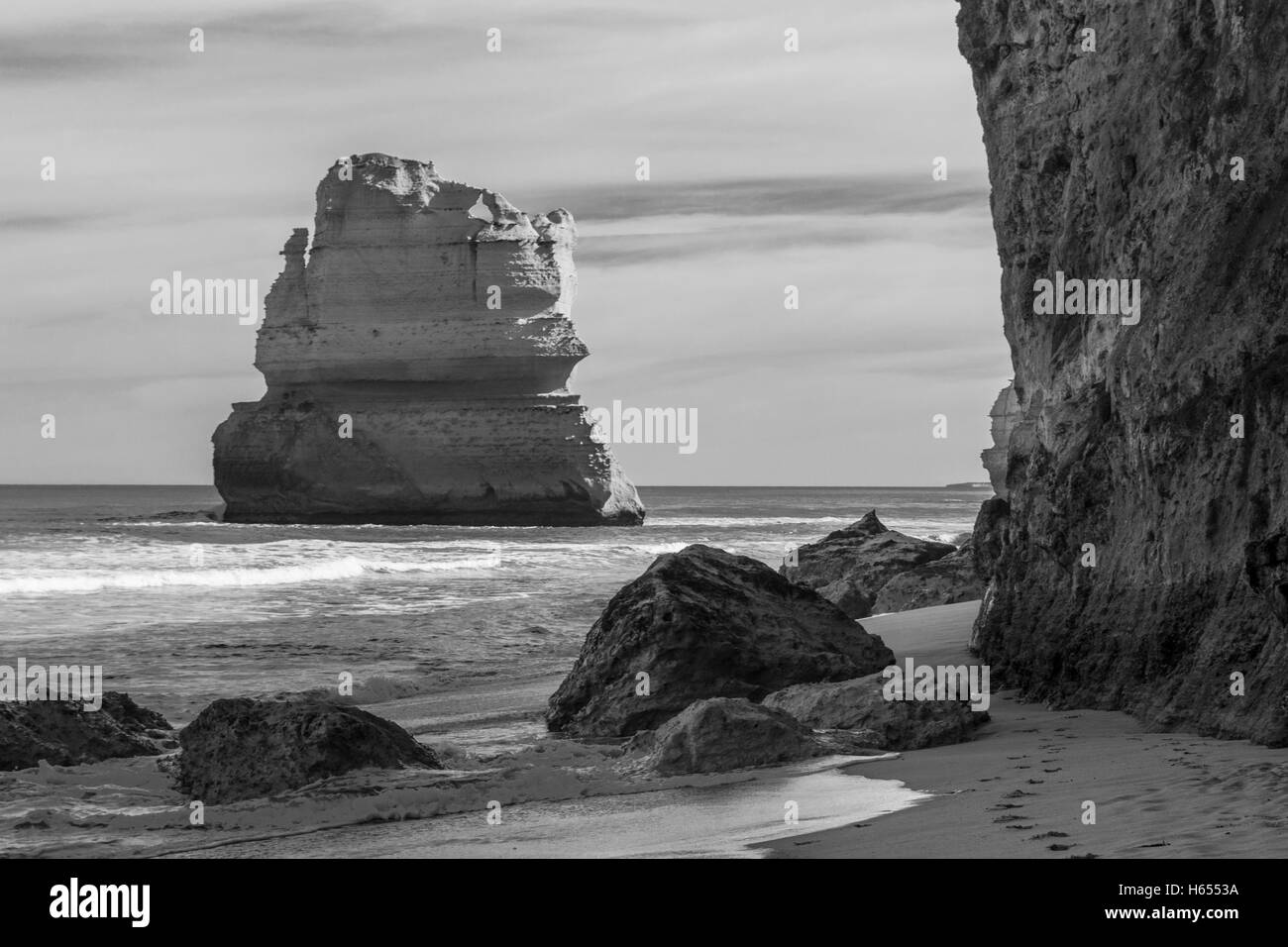 Great Ocean Road est un 243km de long route construite par des soldats à la retraite Banque D'Images