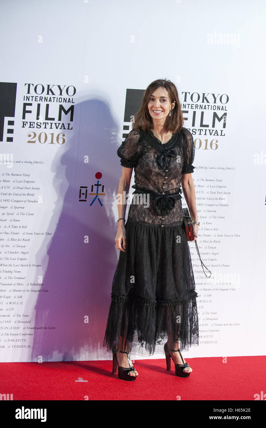 Roppongi, Tokyo, Japon. 25 octobre, 2016. L'actrice française Anne Parillaud assiste à la réception d'ouverture du tapis rouge pour le 29e Festival International du Film de Tokyo à Roppongi Hills Arena à Roppongi, Tokyo 25 octobre 2016. Credit : Hiroko Tanaka/ZUMA/Alamy Fil Live News Banque D'Images