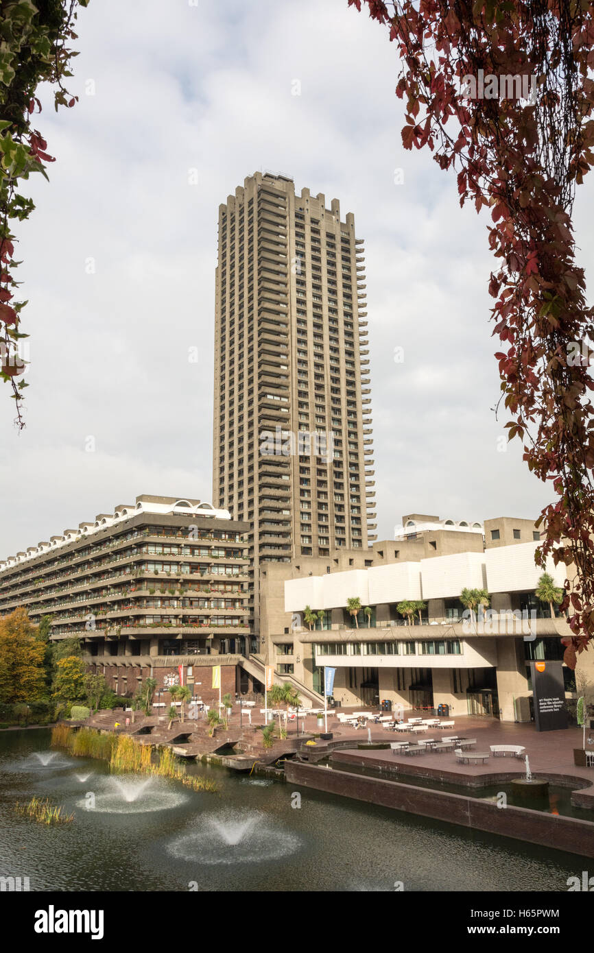 Le Barbican Center dans la ville de Londres Banque D'Images