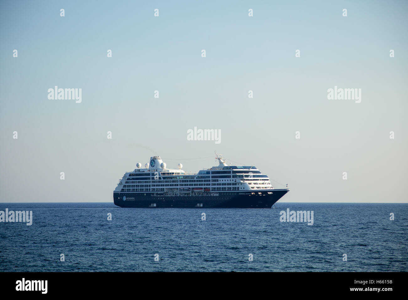Paphos, Chypre - 16 juillet 2015 : Azamara Journey bateau de croisière Banque D'Images