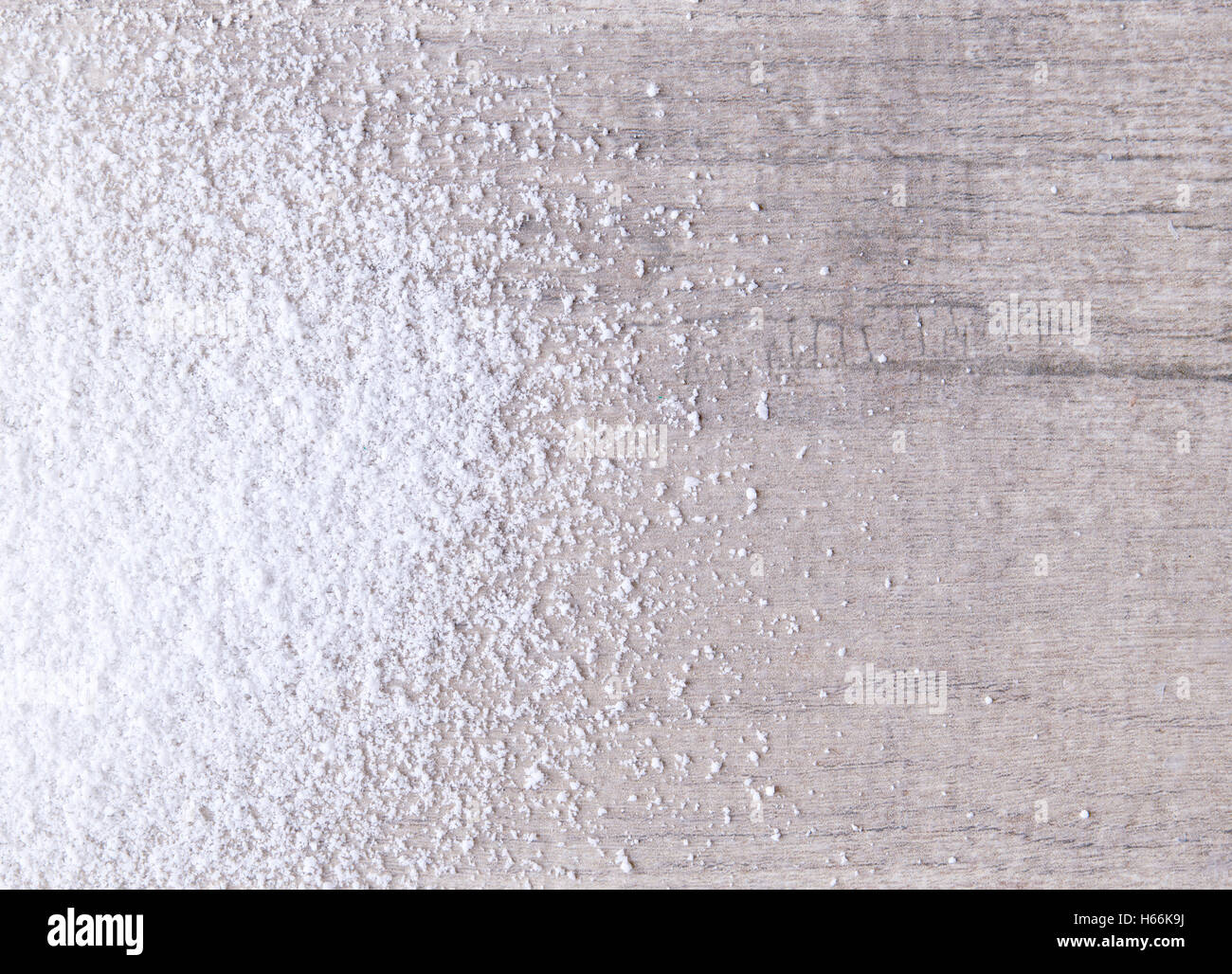 Surface en bois recouvert de neige - Matériel d'hiver Banque D'Images