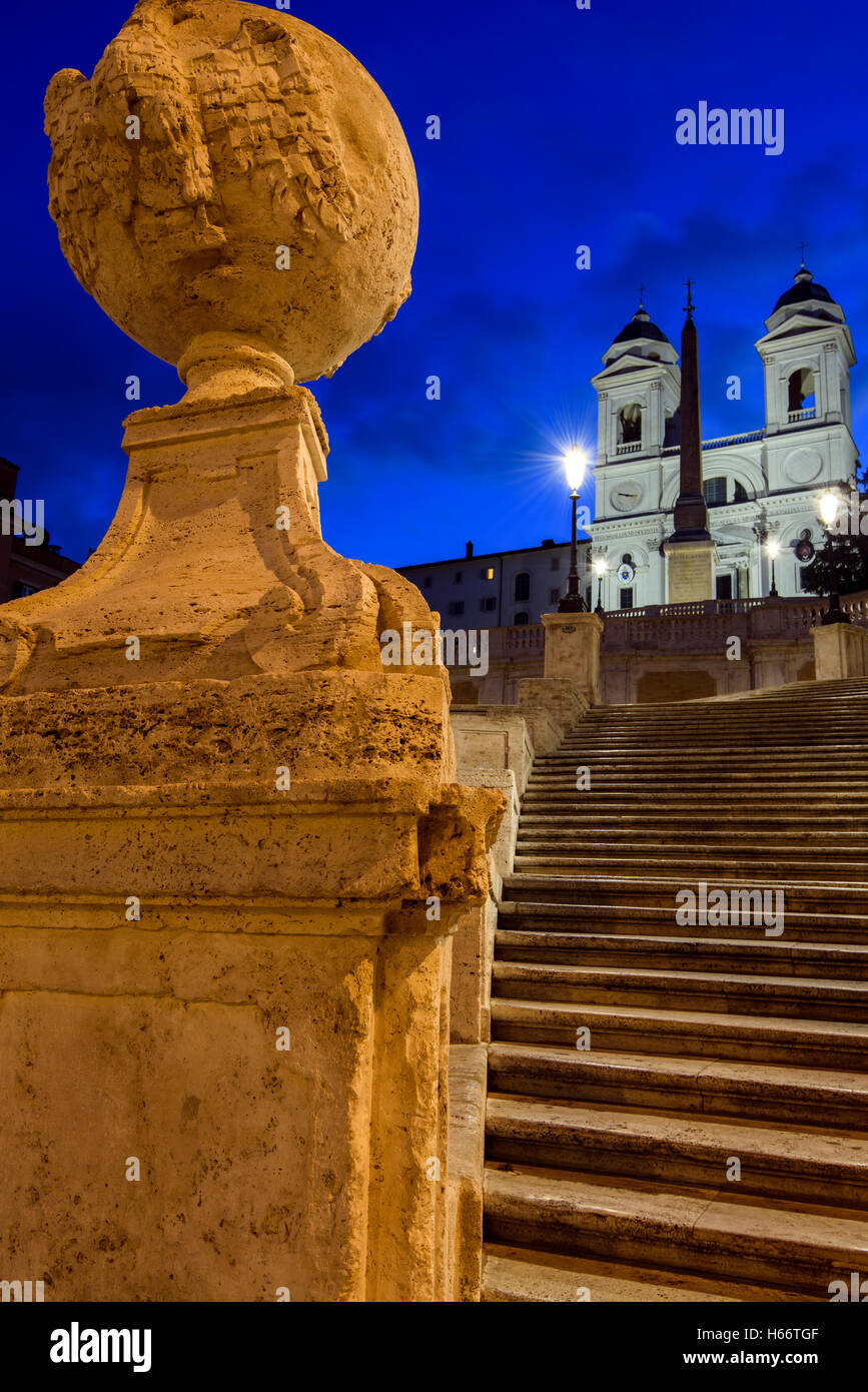 Vue de nuit sur les marches espagnoles, Piazza di Spagna, Rome, Latium, Italie Banque D'Images