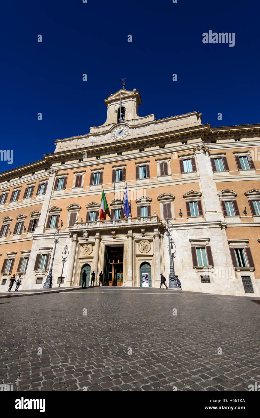 Palazzo Montecitorio, siège de la Chambre des Députés italienne, Rome, Latium, Italie Banque D'Images