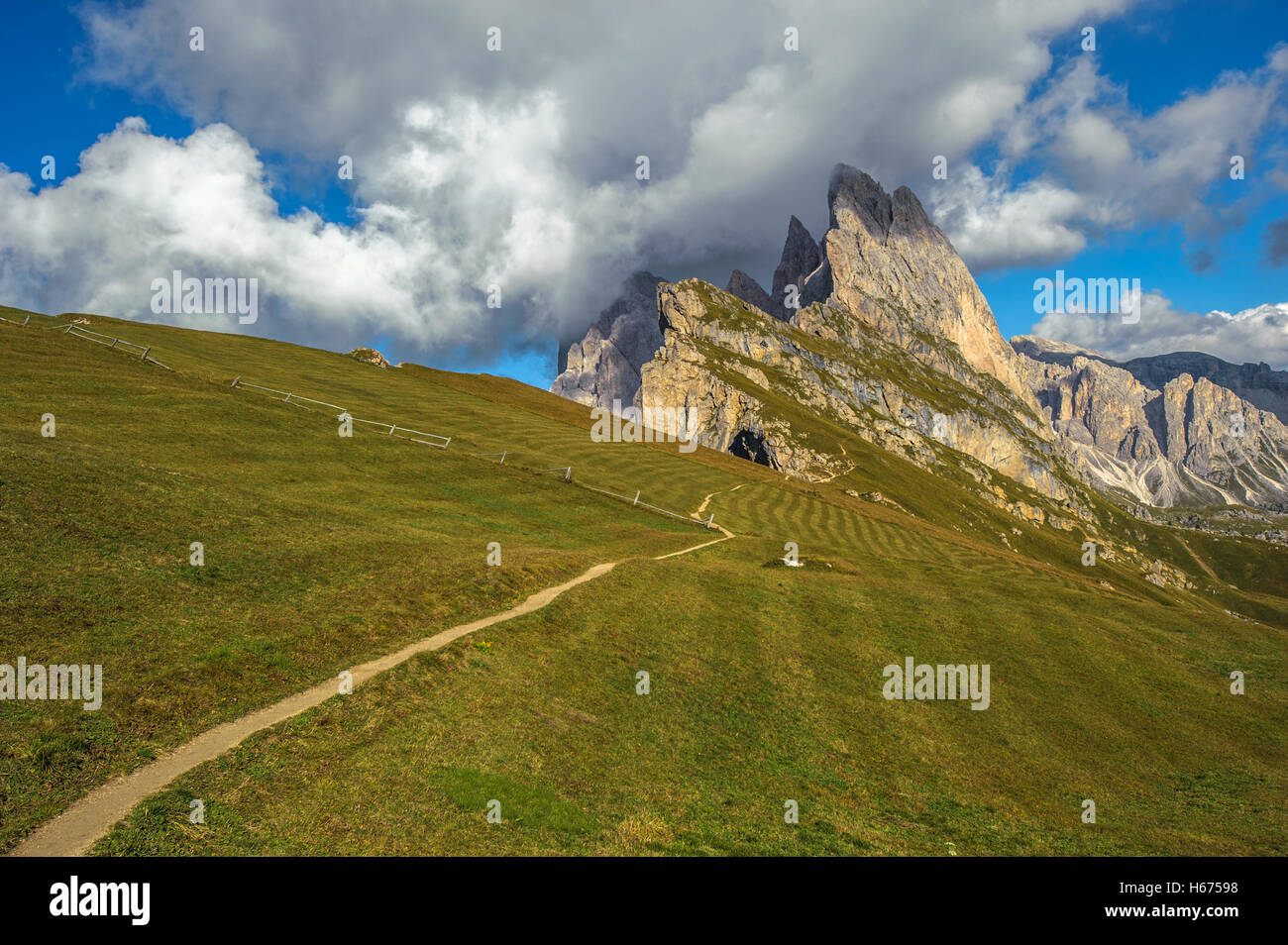 Pic de Seceda, Odle de montagne, vallée de Gardena, Dolomites, Italie Banque D'Images