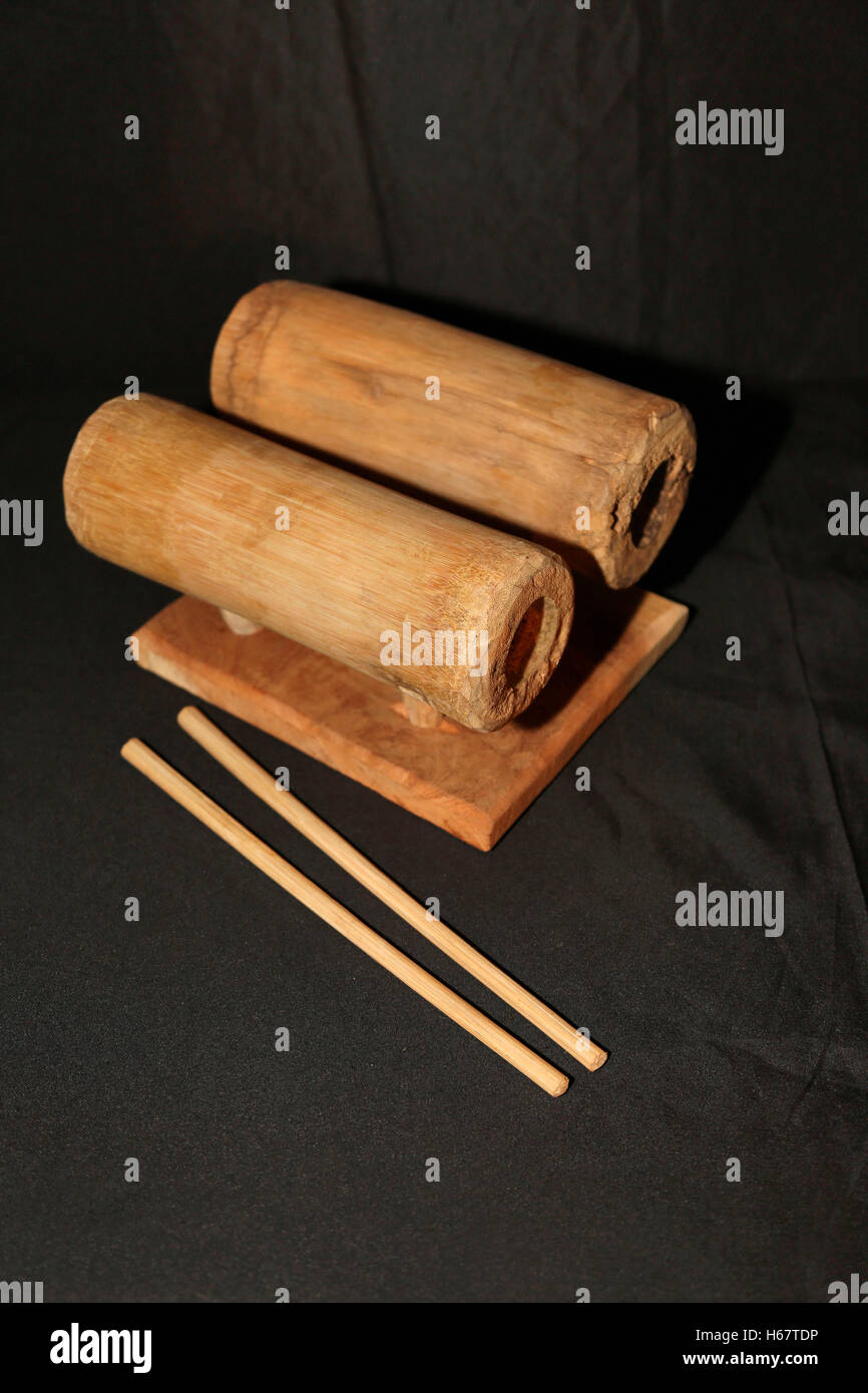 Instruments de musique en bambou, au nord-est, en Inde Banque D'Images