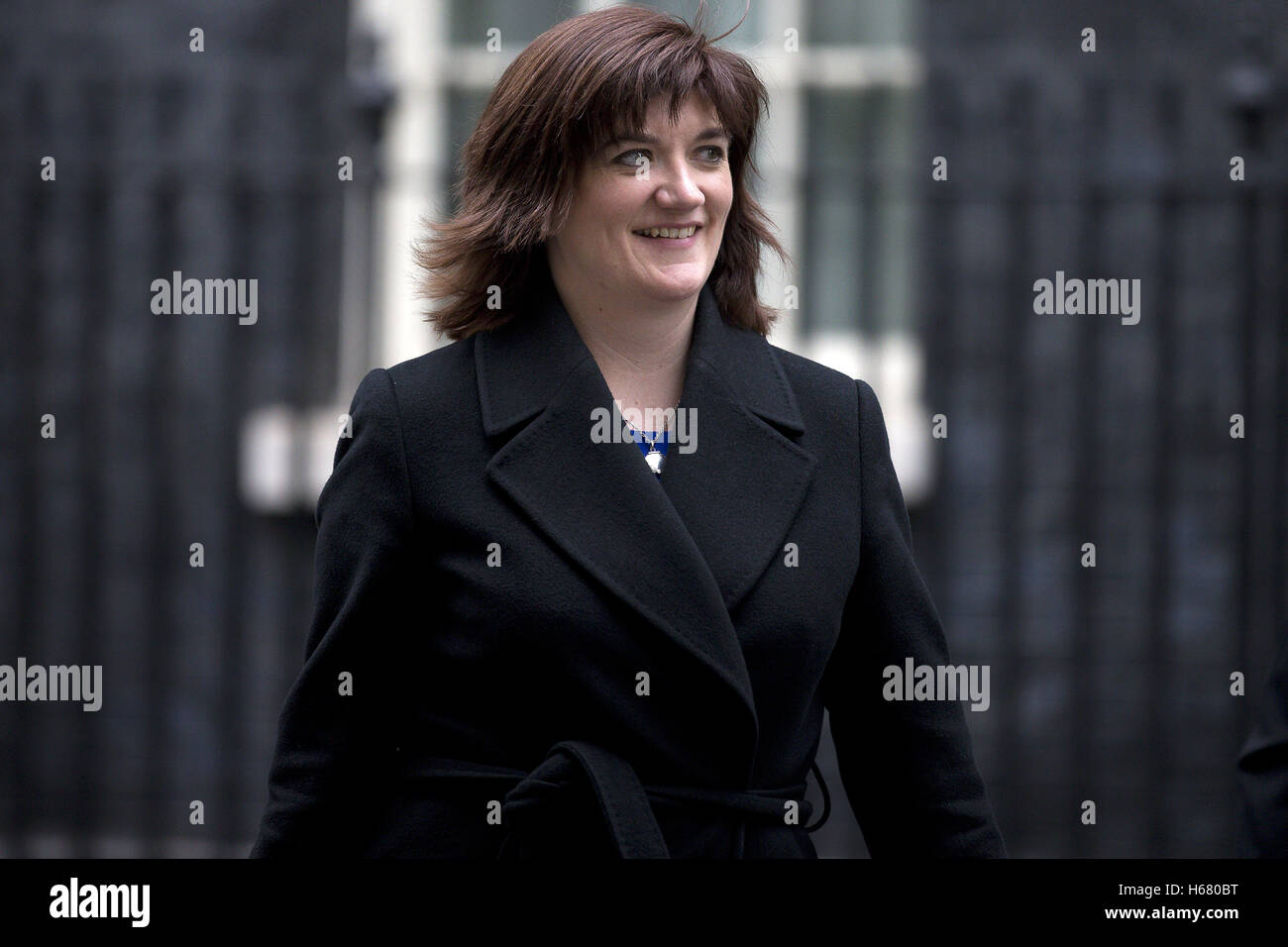 Nicky Morgan quitte 10 Downing Street, à Londres. 2016. Banque D'Images