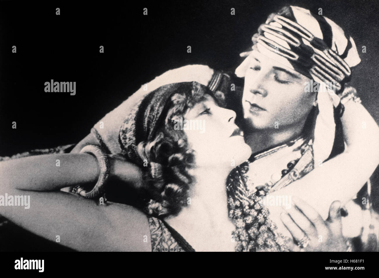 Rodolfo Valentino ou Rudolph Valentino (ou Rudy) Castellaneta, 6 mai 1895 - New York, 23 août 1926 Banque D'Images