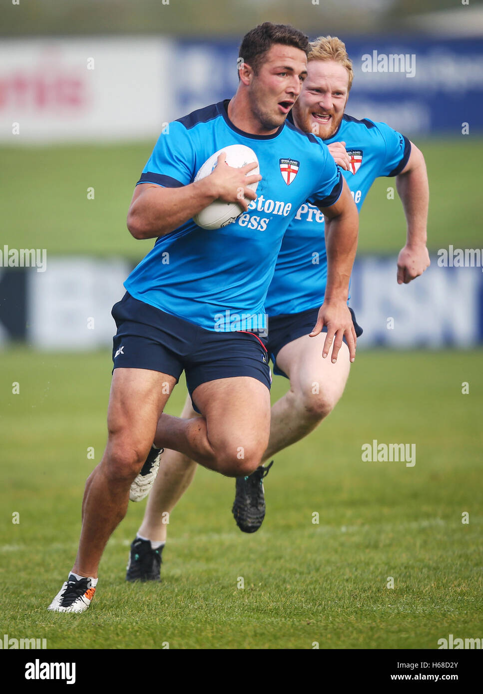 L'Angleterre Sam Burgess au cours d'une séance de formation à l'Leeds Stadium. Banque D'Images